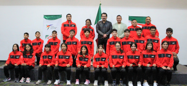 Los cadetes recibieron los uniformes para el Mundial, y que fueron patrocinados por José Manuel Figueroa