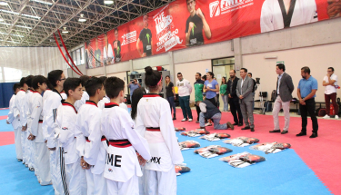 Selecciones nacionales recibieron uniformes para enfrentar sus competencias