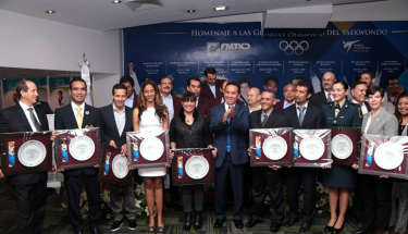 Emotivo homenaje a nuestras glorías olímpicas de taekwondo